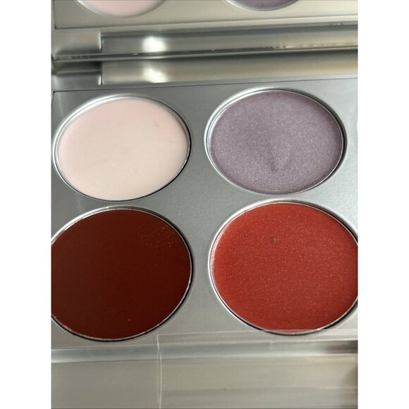 Models prefer eight lip shines of dazzling dimensions palette Kunzite zoisite #2 - Picture 4 of 13